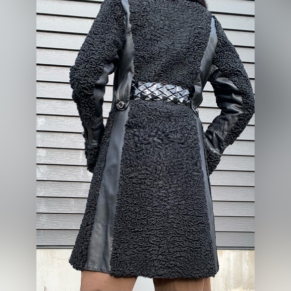 Vintage, Black Double-Breasted Persian Lamb Coat w/ Mink Collar&leather detail. - Picture 4 of 13